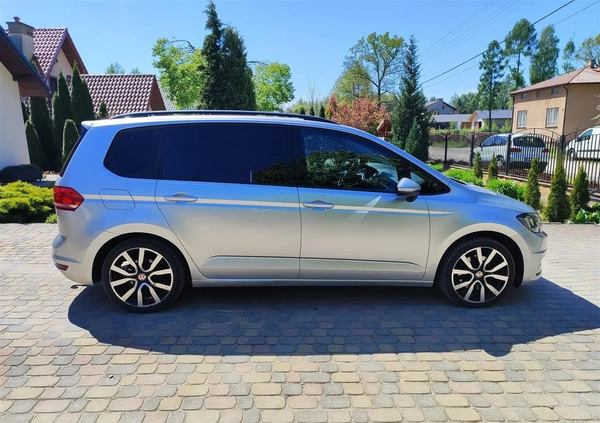 Volkswagen Touran cena 54900 przebieg: 214073, rok produkcji 2016 z Słupca małe 781